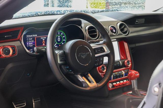 Photo of 2020 Iconic Silver Metallic Ford Mustang