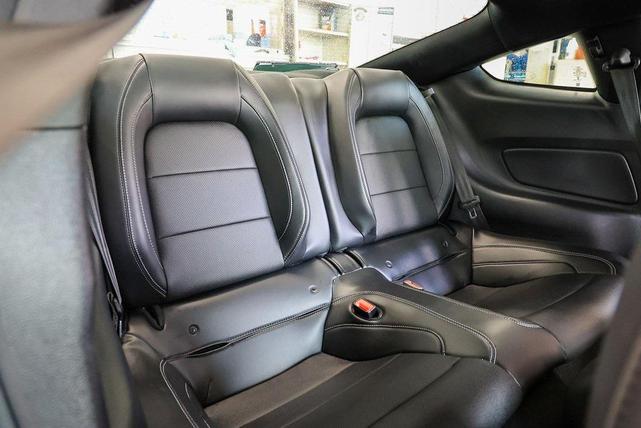 Photo of 2020 Iconic Silver Metallic Ford Mustang