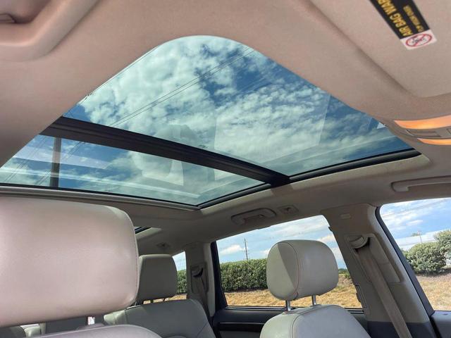 Photo of 2015 Gray Audi Q7