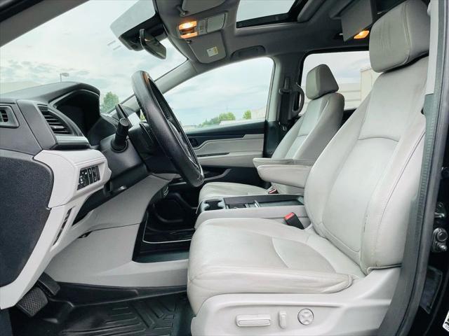 Photo of 2018 Crystal Black Pearl Honda Odyssey