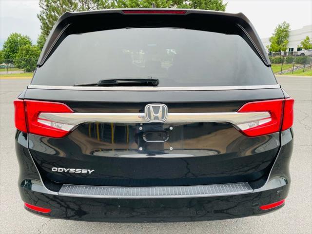 Photo of 2018 Crystal Black Pearl Honda Odyssey