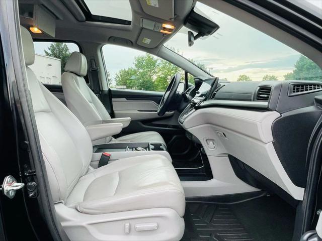 Photo of 2018 Crystal Black Pearl Honda Odyssey