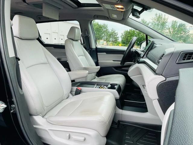 Photo of 2018 Crystal Black Pearl Honda Odyssey
