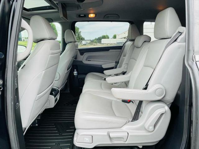 Photo of 2018 Crystal Black Pearl Honda Odyssey