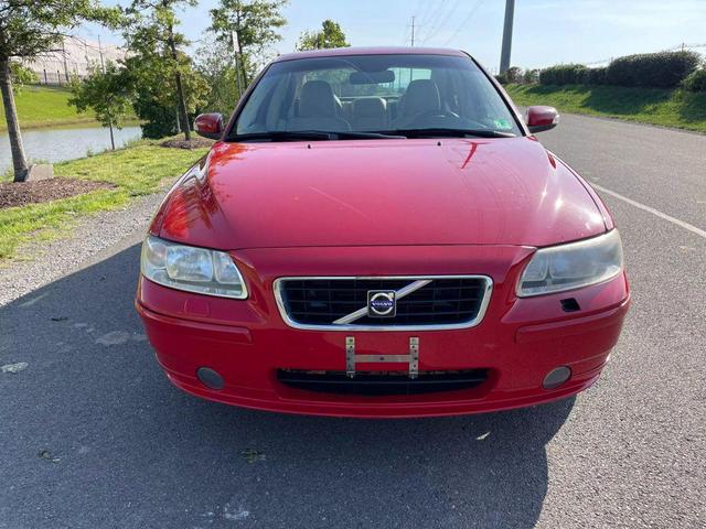 Photo of 2007 Passion Red Volvo S60