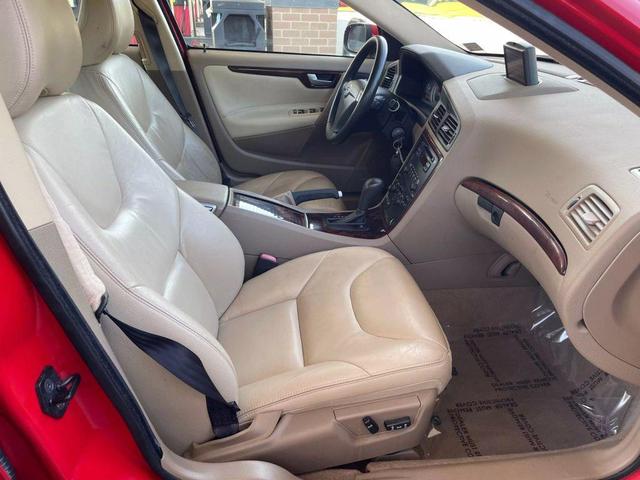 Photo of 2007 Passion Red Volvo S60