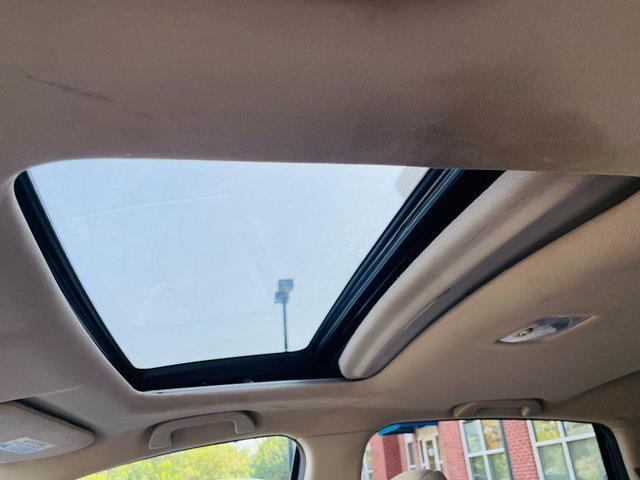 Photo of 2016 Obsidian Blue Pearl Honda CR-V