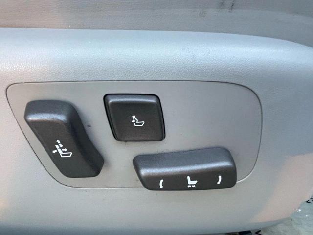 Photo of 2008 Mercury Metallic Lexus LS 460