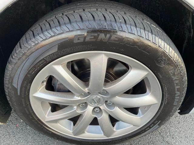 Photo of 2008 Mercury Metallic Lexus LS 460