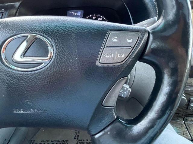 Photo of 2008 Mercury Metallic Lexus LS 460