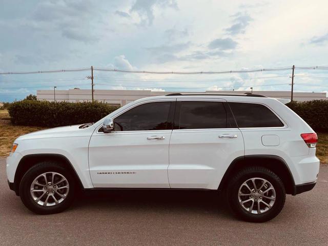 Photo of 2015 Bright White Clearcoat Jeep Grand Cherokee