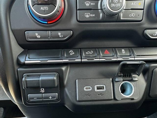 Photo of 2022 Summit White Chevrolet Silverado 2500