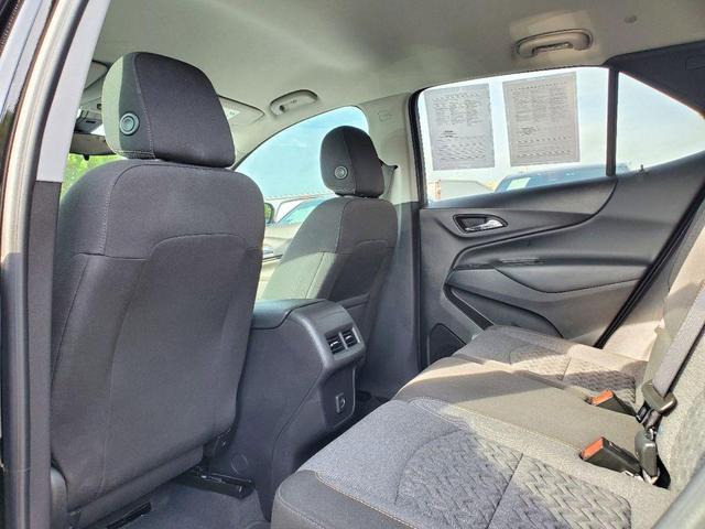Photo of 2023 Mosaic Black Metallic Chevrolet Equinox