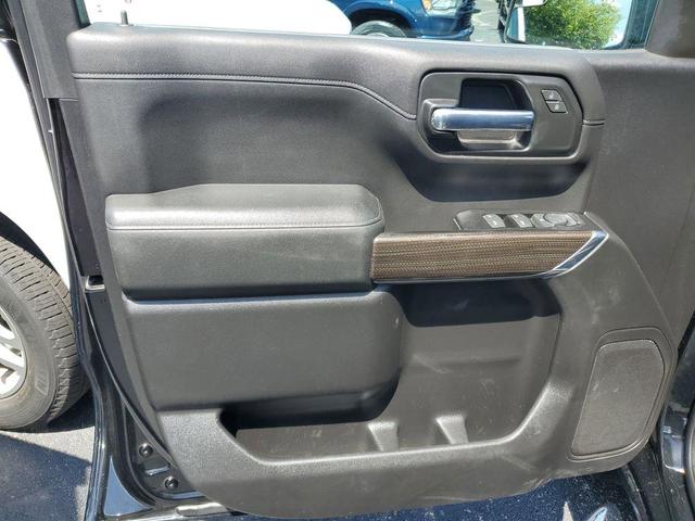 Photo of 2019 Black Chevrolet Silverado 1500