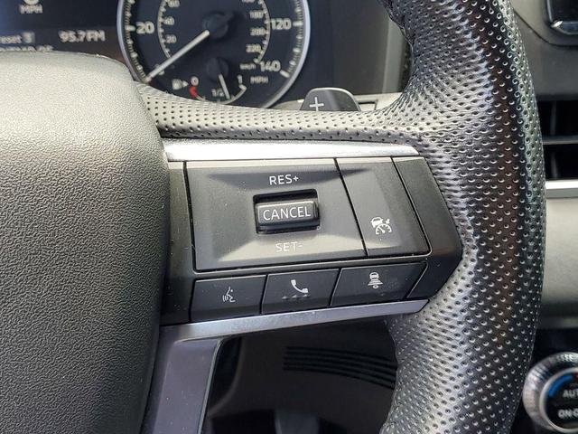 Photo of 2022 Gray Mitsubishi Outlander