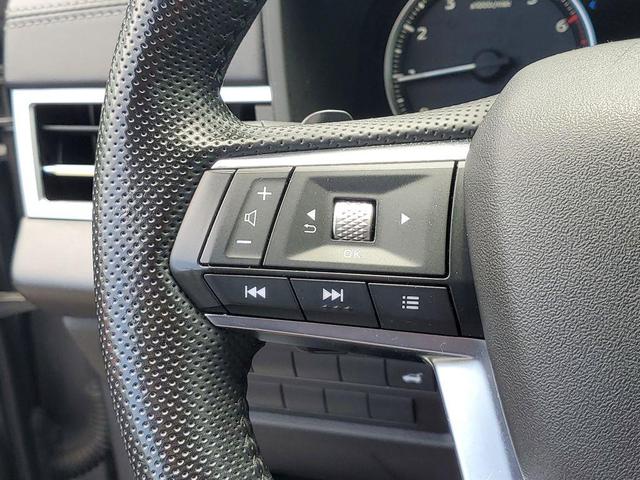 Photo of 2022 Gray Mitsubishi Outlander