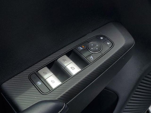 Photo of 2022 Gray Mitsubishi Outlander