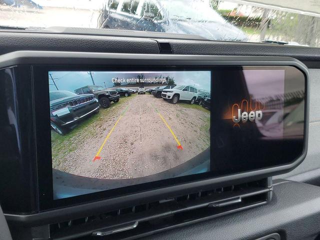 Photo of 2025 Black Clearcoat Jeep Wrangler