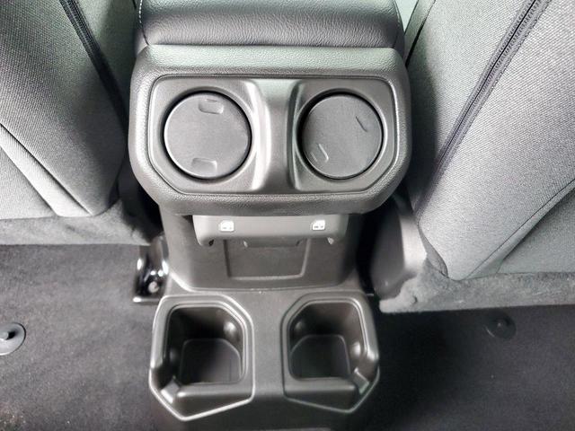Photo of 2025 Black Clearcoat Jeep Wrangler