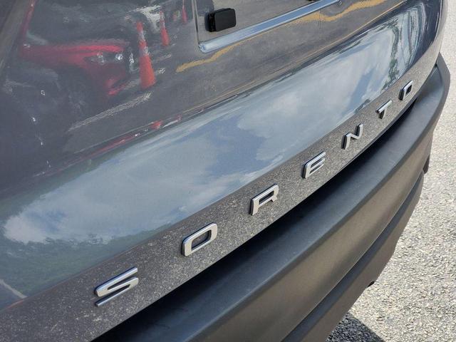 Photo of 2022 Everlasting Silver Kia Sorento