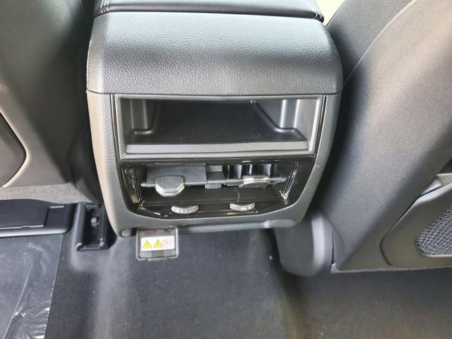 Photo of 2025 Bright White Clearcoat Jeep Grand Cherokee