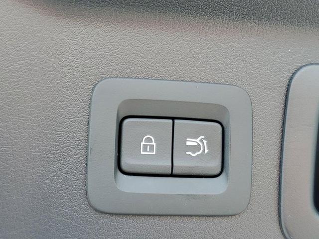 Photo of 2025 Jet Black Mazda CX-90 PHEV