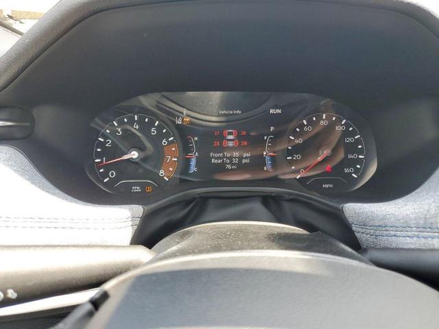Photo of 2025 Bright White Clearcoat Jeep Compass