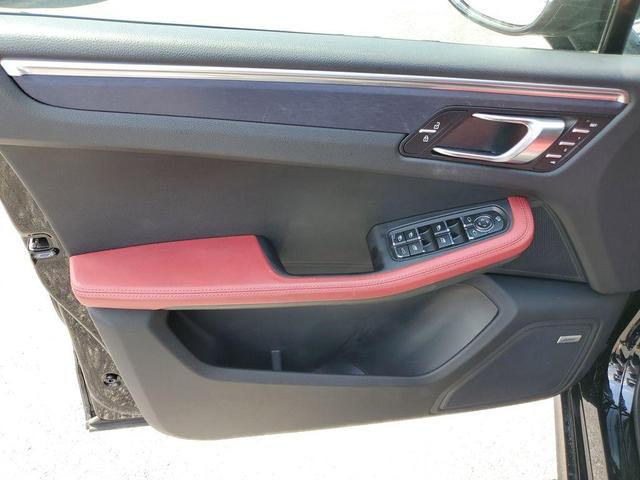 Photo of 2023 Black Porsche Macan