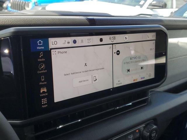 Photo of 2025 Hydro Blue Pearl Jeep Wrangler