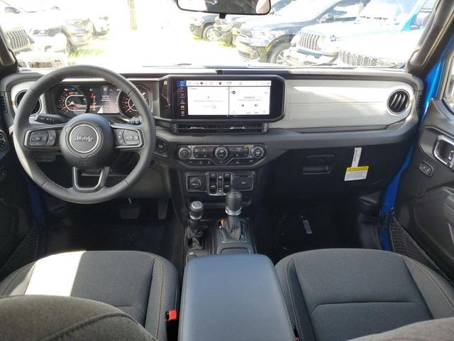 Photo of 2025 Hydro Blue Pearl Jeep Wrangler