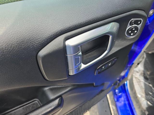 Photo of 2018 Ocean Blue Metallic Jeep Wrangler Unlimited