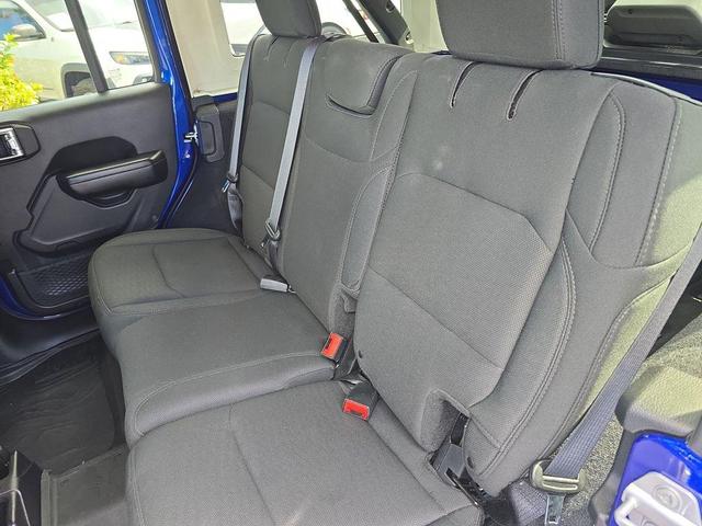 Photo of 2018 Ocean Blue Metallic Jeep Wrangler Unlimited
