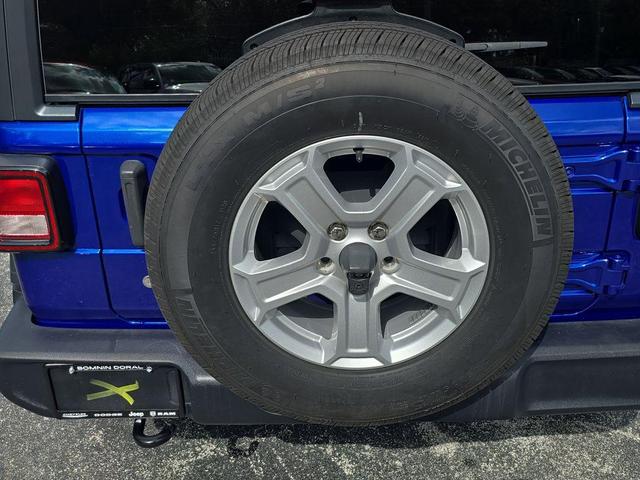 Photo of 2018 Ocean Blue Metallic Jeep Wrangler Unlimited