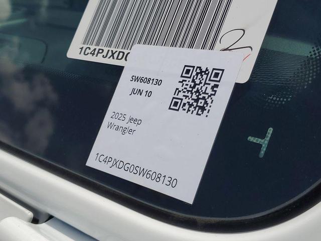 Photo of 2025 Bright White Clearcoat Jeep Wrangler