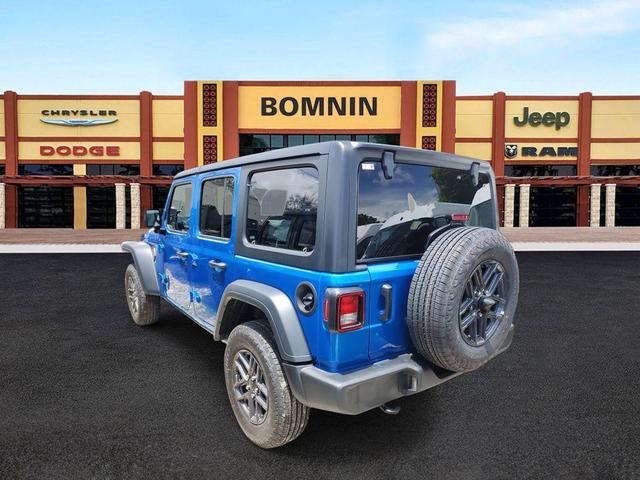 Photo of 2025 Hydro Blue Pearl Jeep Wrangler