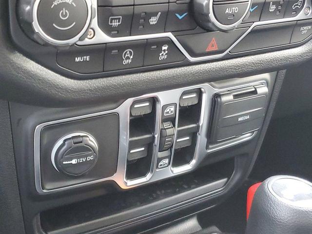 Photo of 2025 Hydro Blue Pearl Jeep Wrangler