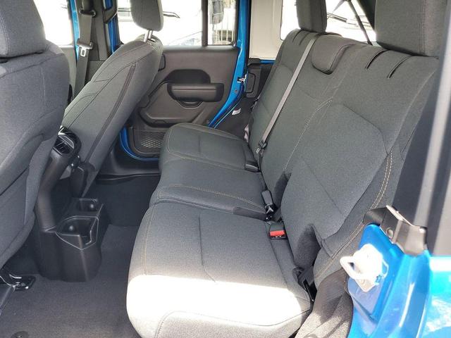 Photo of 2025 Hydro Blue Pearl Jeep Wrangler