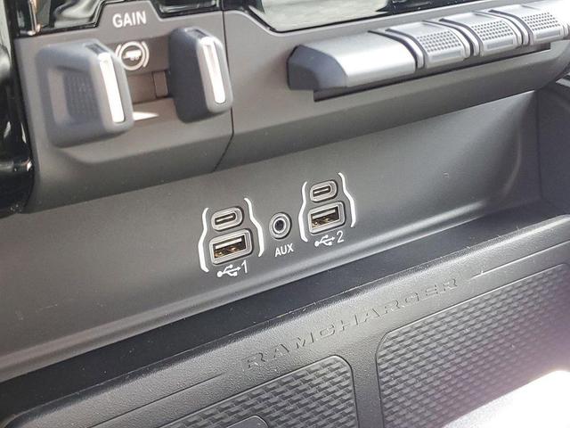 Photo of 2025 Billet Silver Metallic Clearcoat RAM 1500