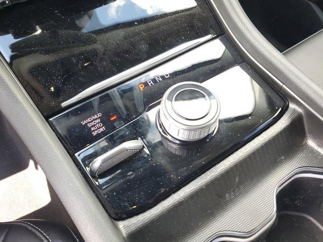 Photo of 2025 Metallic Jeep Grand Cherokee