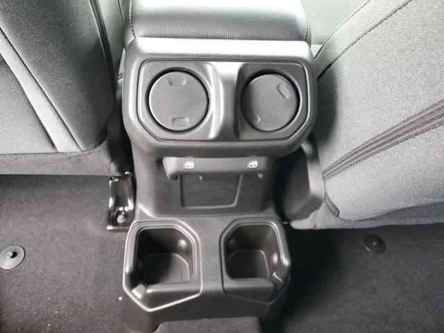 Photo of 2025 Anvil Clearcoat Jeep Wrangler