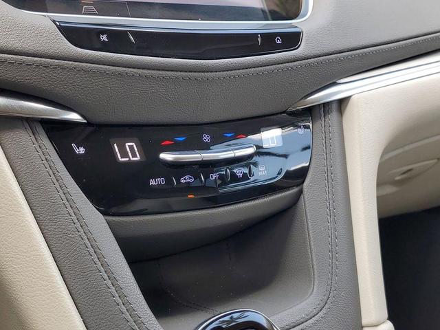 Photo of 2022 Crystal White Tri-Coat Cadillac XT5