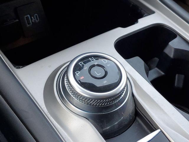 Photo of 2021 Black Metallic Ford Explorer