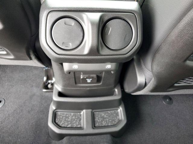 Photo of 2025 Black Clearcoat Jeep Wrangler