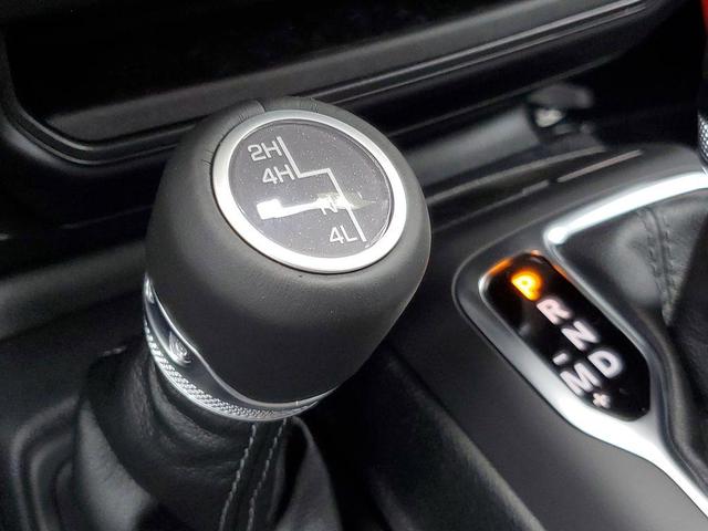 Photo of 2025 Black Clearcoat Jeep Wrangler