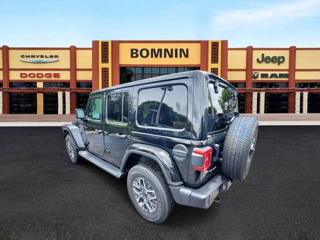 Photo of 2025 Black Clearcoat Jeep Wrangler