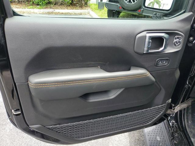 Photo of 2025 Black Clearcoat Jeep Wrangler