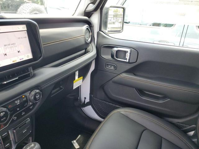 Photo of 2025 Bright White Clearcoat Jeep Wrangler
