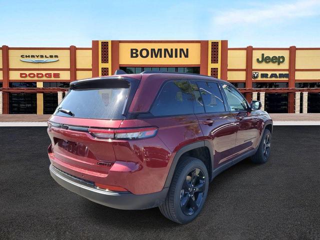 Photo of 2025 Velvet Red Pearlcoat Jeep Grand Cherokee