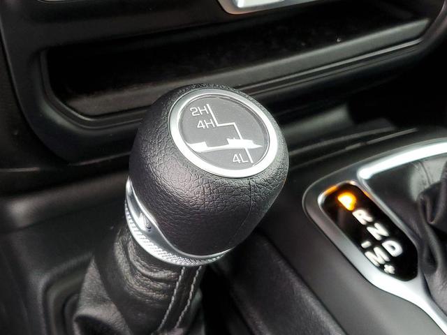 Photo of 2025 Fathom Blue Pearlcoat Jeep Gladiator