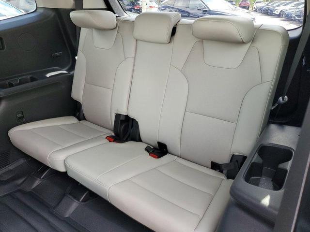 Photo of 2022 Dark Moss Kia Telluride